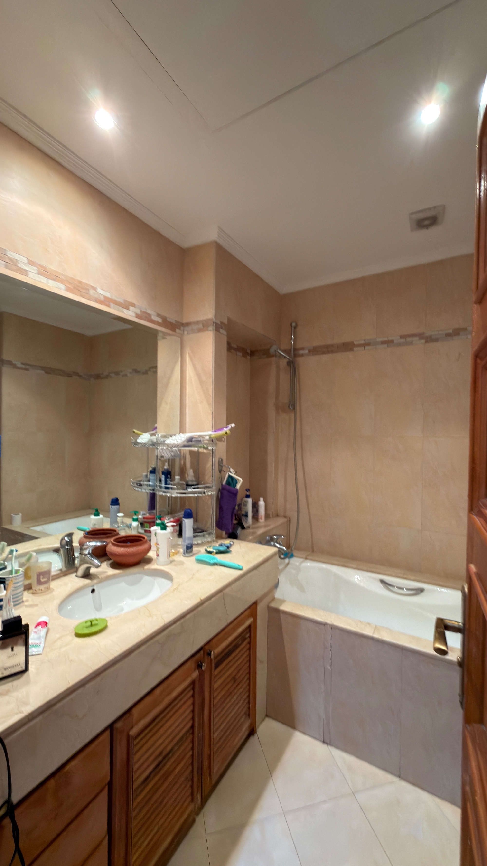 Appartement rez-de-jardin à louer | 2 chambres et un grand salon — photo 8